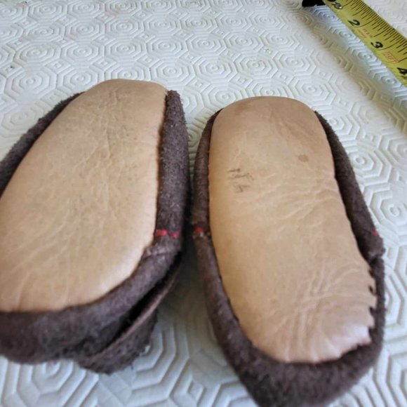 Traditional Hand made vintage moccasins for your little one-reclaimed leather - Picture 2 of 4